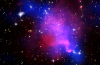 Gromada galaktyk Abell 520 kolor niebieski – ciemna materia, kolor różowy – gorący gaz
