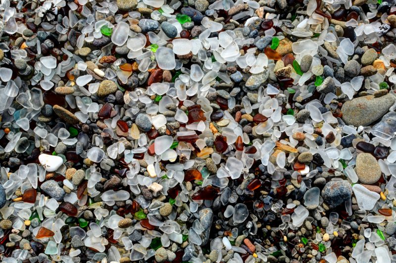 Szklana plaża w Fort Bragg. Fot. John K/Flickr