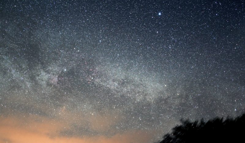 Tak widać niebo w Bieszczadach. Fot. Dariusz Bobak 