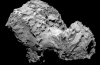 Kometa 67P/Czuriumow-Gierasimienko sfotografowana 3 sierpnia z odległości 285 km aparatem o wąskim kącie OSIRIS. Jeden piksel to 5,3 m. Fot. ESA/Rosetta/MPS for OSIRIS Team MPS/UPD/LAM/IAA/SSO/INTA/UPM/DASP/IDA