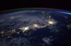 Japonia o świcie. Fot. Reis Wiseman/NASA