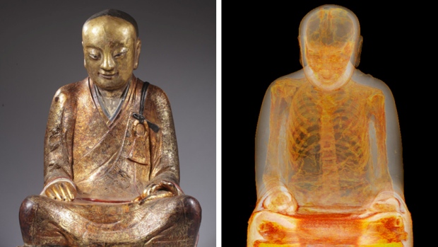 Zmumifikowany mnich wewnątrz posągu Buddy. Fot. Muzeum Dents w Holandii