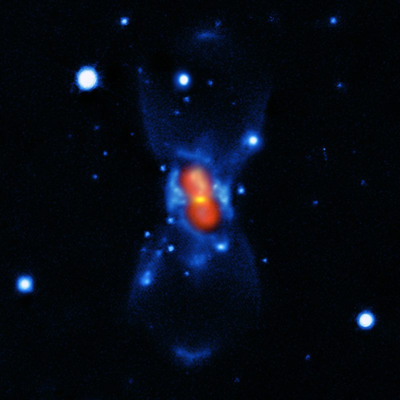 Pozostałości po zderzeniu gwiazd. Fot. ESO/T. Kamiński