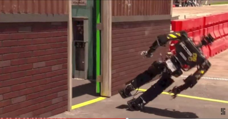 Porażki robotów. Fot. IEEE/YouTube