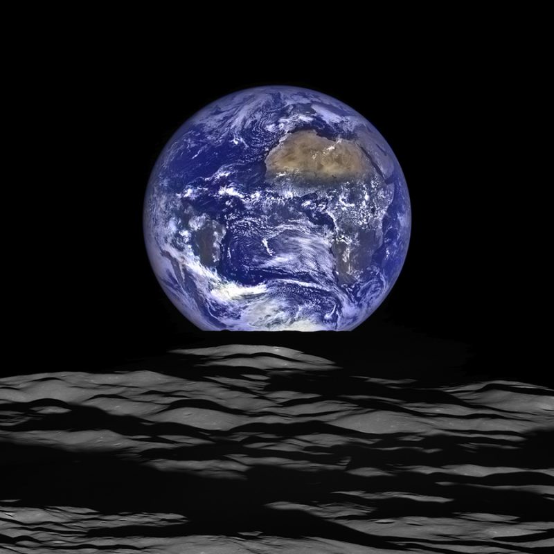 Ziemia widoczna znad powierzchni Księżyca. Fot. NASA/GSFC/ASU