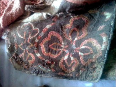 Torba znaleziona przy mongolskiej mumii. Źródło: Muzeum w Kobdo